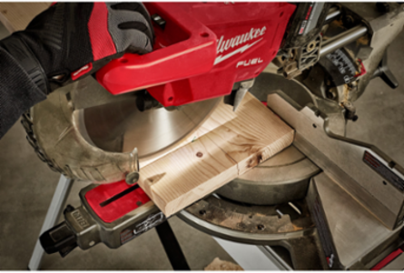 M18 FUEL™ 12 in. Dual Bevel Sliding Compound Miter Saw-Reconditioned