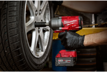 M18 FUEL 1/2 Inch Extended Anvil Torque Impact Wrench, 1100 ft-lbs Torque, Cordless