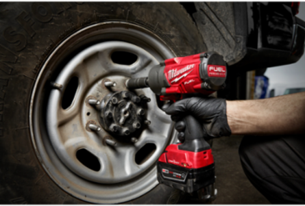 M18 FUEL ½ Inch Ext. Anvil Torque Impact Wrench, 1100 ft-lbs Torque, Cordless
