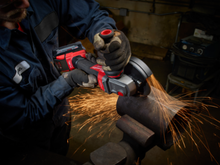 M18 FUEL™ 4-1/2 in. / 5 in. Braking Grinder Kit