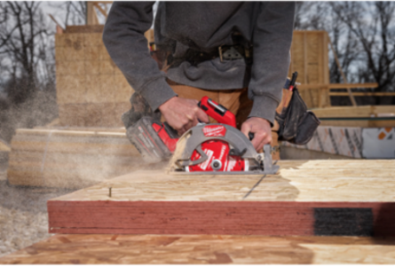 M18 FUEL™ 7-1/4” Circular Saw (Tool Only)