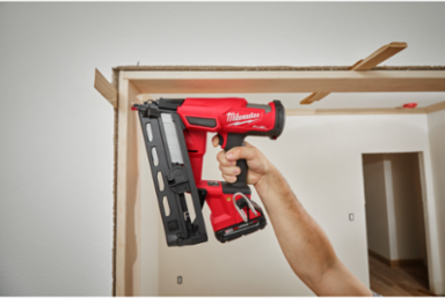 M18 FUEL™ 16 Gauge Angled Finish Nailer-Reconditioned