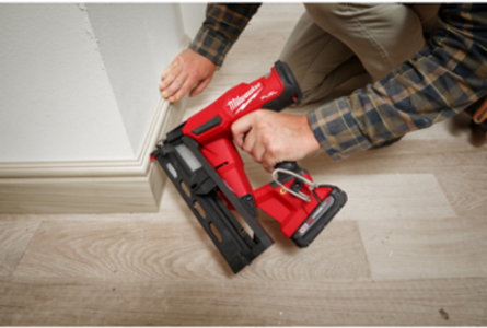 M18 FUEL™ 16 Gauge Angled Finish Nailer-Reconditioned
