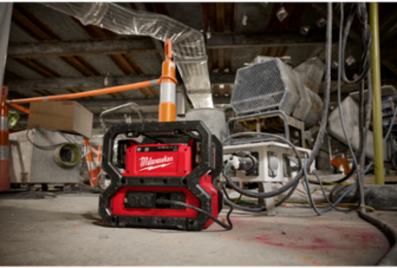M18™ CARRY-ON™ 3600W Portable Power Supply, 1800W Rated, 28 lbs, Inverter