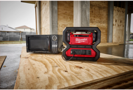 M18™ CARRY-ON™ 3600W Portable Power Supply, 1800W Rated, 28 lbs, Inverter