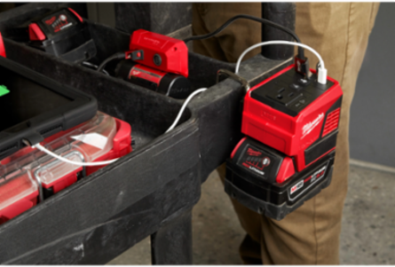 M18™ TOP-OFF™ Portable Power Supply, 175W Output, USB-C and AC Outlet