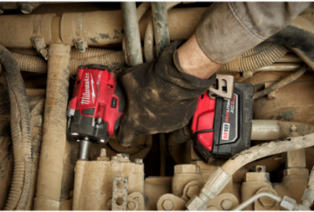 M18 FUELTM 1/2 Inch Compact Impact Wrench, 250 ft-lbs Torque, 4.9 Inch Length