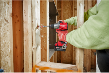 M18 FUEL 1/2 Inch Drill/Driver Kit, 1400 in-lbs Torque, 2 Batteries, 6.9 Inch Length