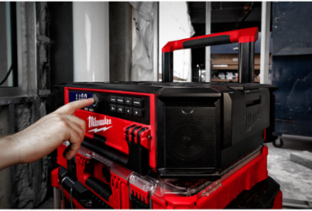 M18™ PACKOUT™ Radio + Charger-Reconditioned