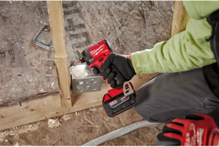 M18 FUEL 1/4 Inch Hex Impact Driver, 2000 in-lbs Torque, 3900 RPM, 2.24 lbs