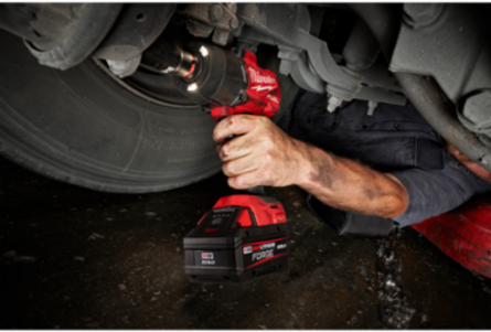 M18 FUEL™ 1/2 Inch High Torque Impact Wrench, 1200 ft-lbs Torque, 7.6 Inch Length