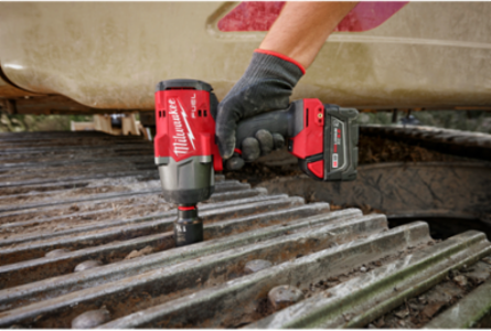 M18 FUEL 1/2 Inch High Torque Impact Wrench, 1100 ft-lbs Torque, 7.6 Inch Length
