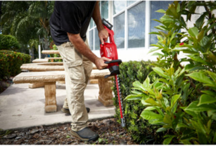 M18 FUEL™ 18" Hedge Trimmer-Reconditioned