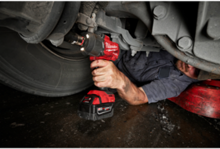 M18 FUELTM 1/2 Inch High Torque & 3/8 Inch Mid-Torque Impact Wrench Combo Kit, 1,100 ft-lbs Torque