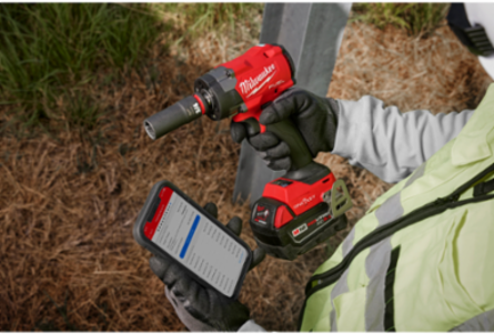 M18 FUELTM 1/2 Inch Compact Impact Wrench, 220 ft-lbs Torque, 2.8 lbs