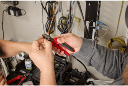 Tri-Hole Fiber Stripper