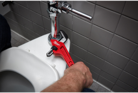 Steel Offset Pipe Wrench, 10 Inch, Jaw Capacity 2-5/8 Inch, Smooth Jaws