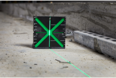 Responsive Laser Alignment Target with Magnetic Base - 4 Inch x 4 Inch