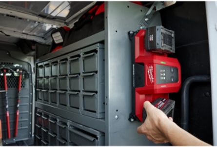 M18™ Dual Bay Simultaneous Super Charger w/ 4 Point Mounting