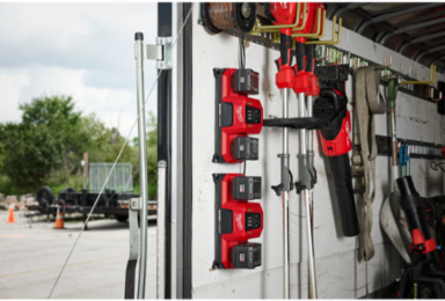 M18™ Dual Bay Simultaneous Super Charger w/ 4 Point Mounting