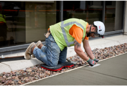 PACKOUT™ Kneeling Pad
