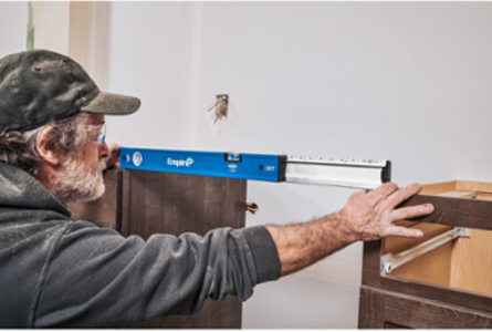 eXT Extendable True Blue Box Level 24-40 Inch, Aluminum, 0.0005 in/in Accuracy