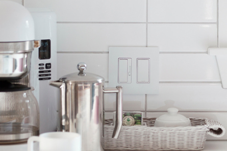 radiant® 2-Gang Screwless Wall Plate White