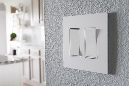 radiant® 2-Gang Screwless Wall Plate White