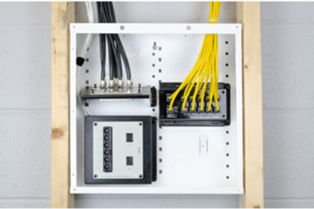 1X8 Enhanced Passive Video Splitter/Combiner