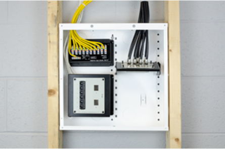1X8 Enhanced Passive Video Splitter/Combiner
