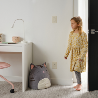 radiant® Smart Switch with Netatmo, Light Almond