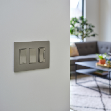 radiant® Smart Switch with Netatmo, Nickel
