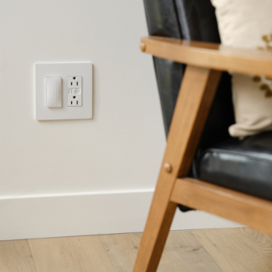 radiant® Smart 15A Outlet with Netatmo, White