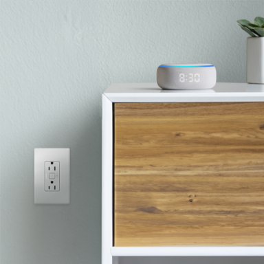 radiant® Smart 15A Receptacle with Wi-Fi, Matter-Enabled, White