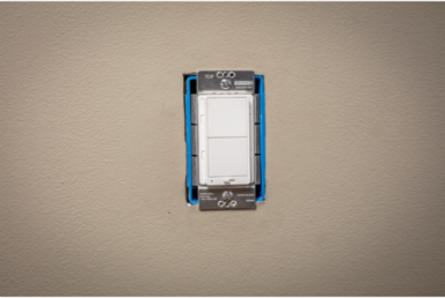 X Series 15A 600W Rocker Dimmer, 3 Way, Flush Mount, White