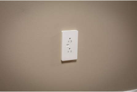 X Series WiFi Energy Monitoring Duplex Receptacle 15A 125V, 2 Sockets