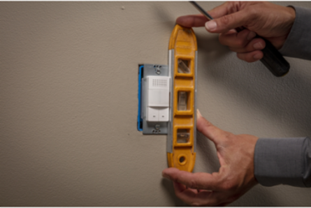 X Series 15A 500W Occupancy/Humidity Sensor, 120V, 180 Field-of-View
