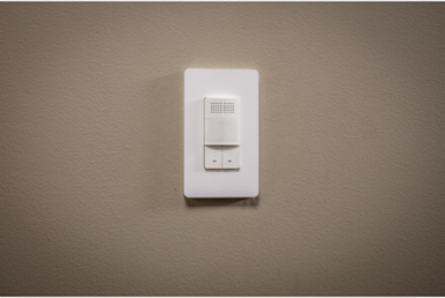 X Series 15A 500W Occupancy/Humidity Sensor, 120V, 180 Field-of-View