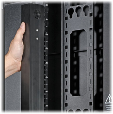 Metered 14.4kW 3-Phase PDU, 208V, 45 Outlets, 6ft Cord, Vertical Rackmount