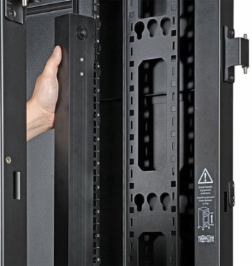 5.7kW 3-Phase Metered PDU, 208/120V, 27 Outlets, 6ft Cord, Vertical