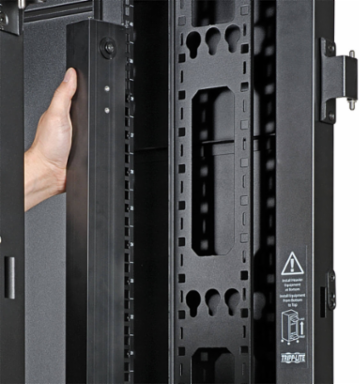 3.2–3.8kW Single-Phase Switched PDU, 24 Outlets (20 C13 & 4 C19), 0U