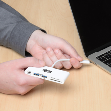 USB-C Multiport Adapter, 2x USB-A, Card Reader, 60W PD Charging