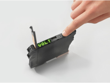 Universal Temperature Converter with 600 V Rated Voltage, -200 to +850  C Input Range